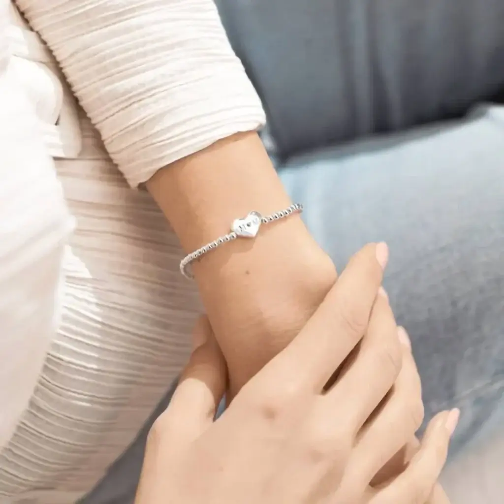 A Littles & Co : A Little 'Love You Mom' Bracelet - Image 2