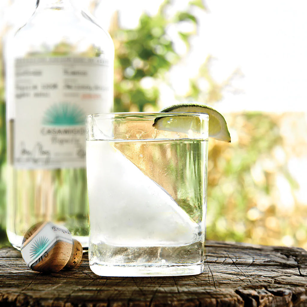 Corkcicle : Tequila Triangle Glass - Image 4