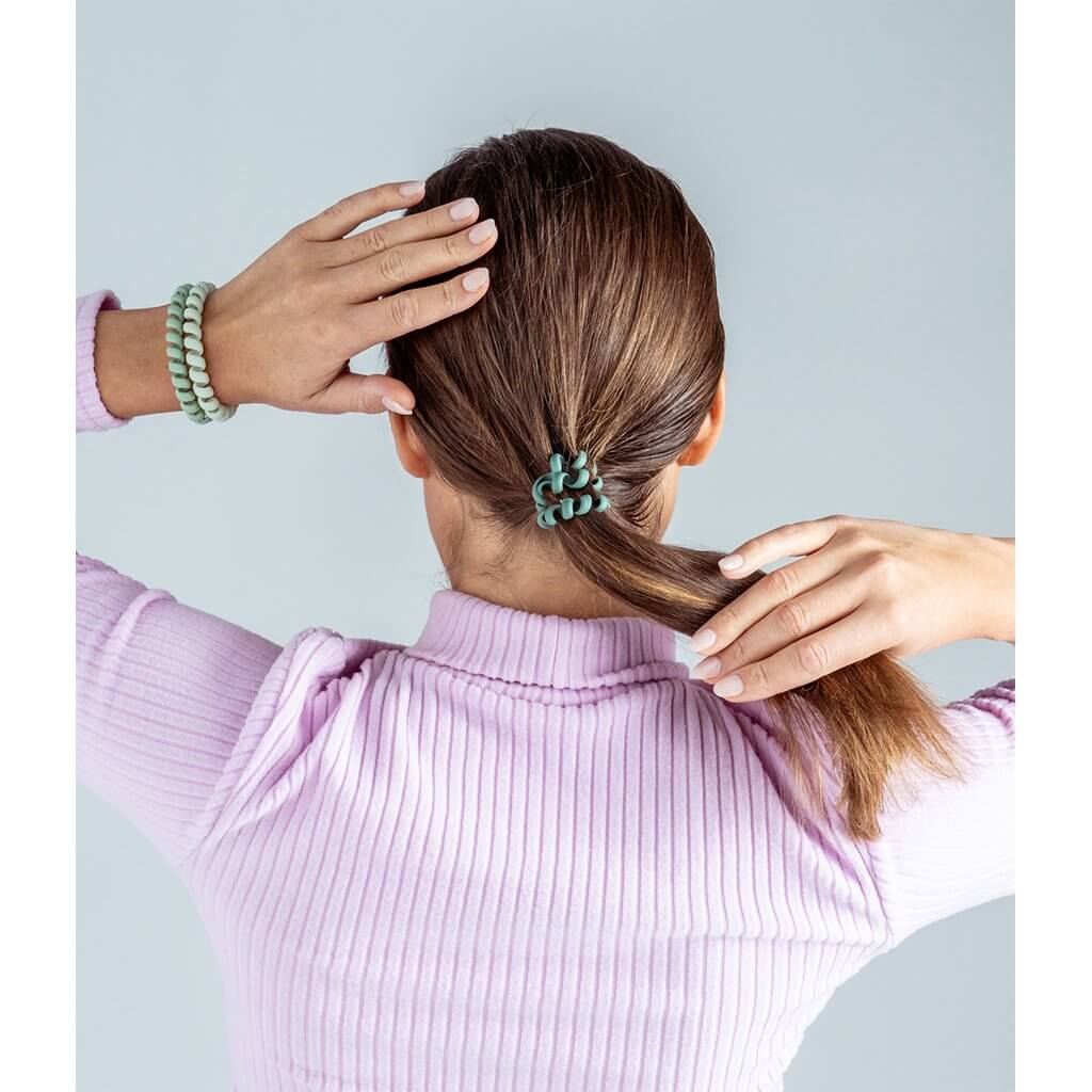 DM Merchandising : Crush Kinda Spiraling Coil Hair Ties - Assorted by style/color. Includes 1 at random - Image 3