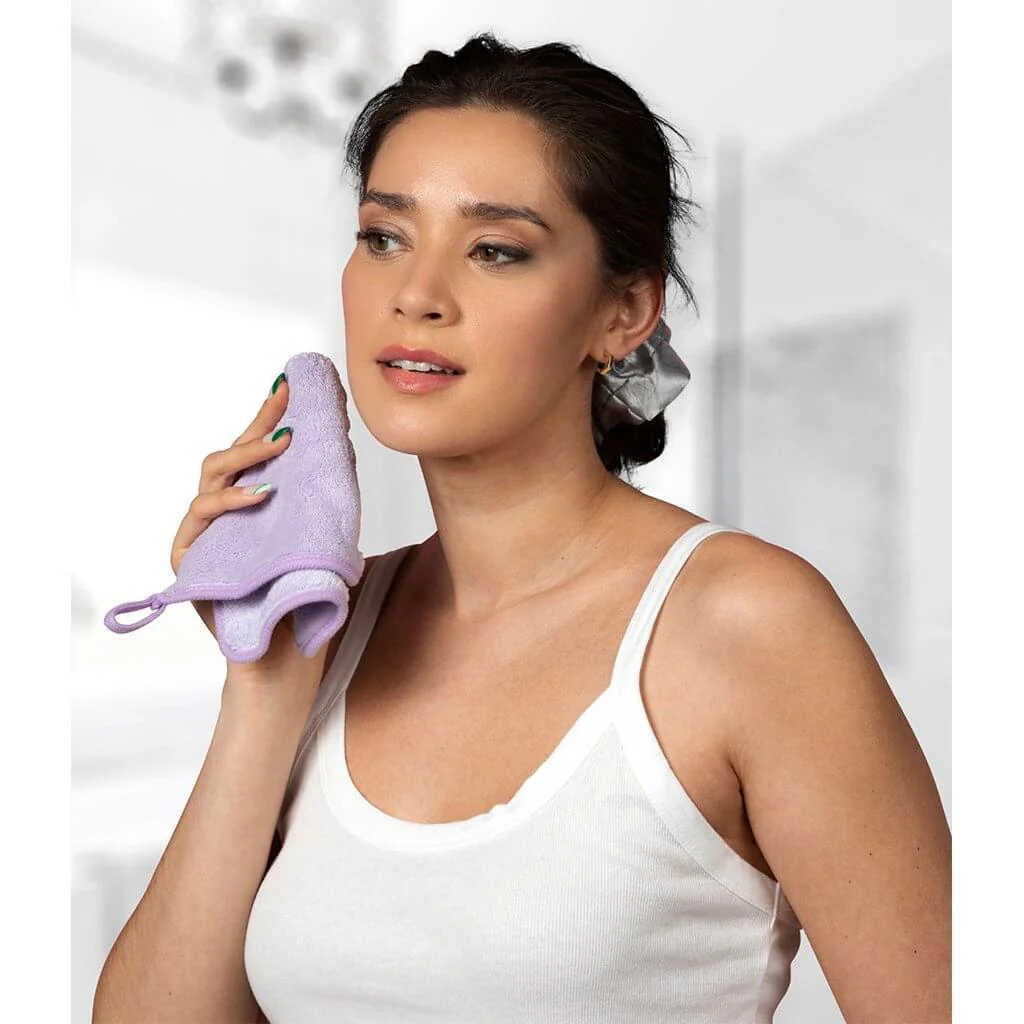 DM Merchandising : Lemon Lavender Water Works Make-up Removing Towel - Assorted 1 at random. Style can not be chosen - Image 3