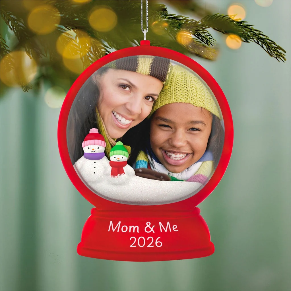 Hallmark : 2026 Keepsake Mom and Me Snow Globe 2026 Photo Frame Ornament (207)