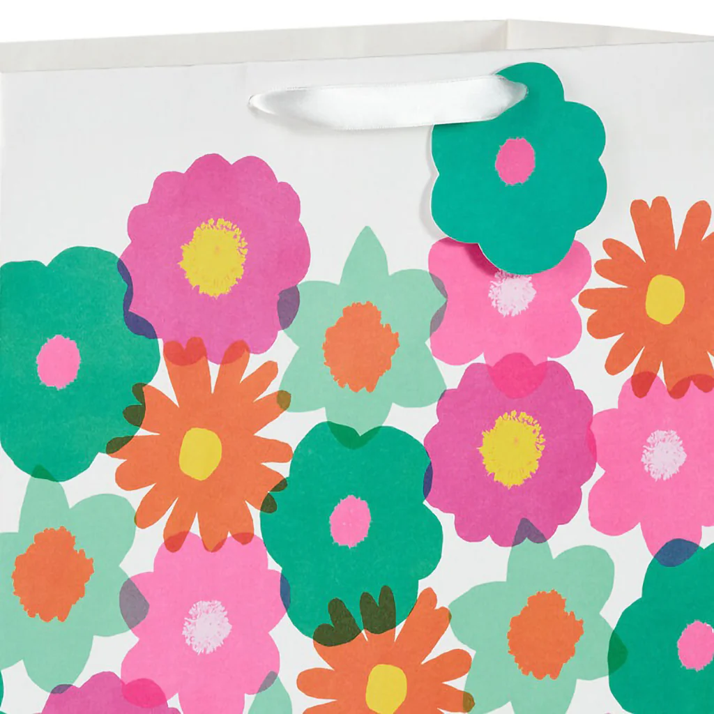 Hallmark : Flowers and Ice Cream 2-Pack Birthday Gift Bag Bundle - Image 5