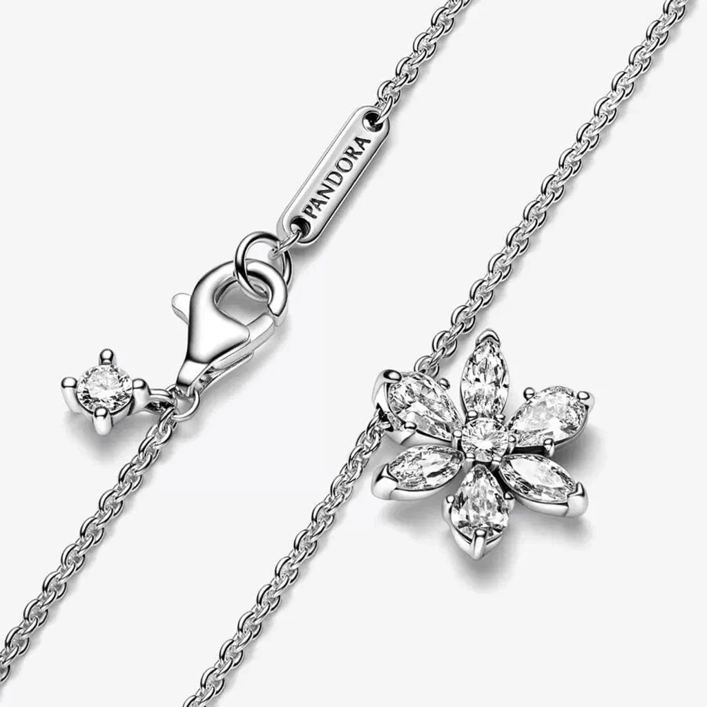 PANDORA : Sparkling Herbarium Cluster Pendant Necklace (17.7") - Image 4