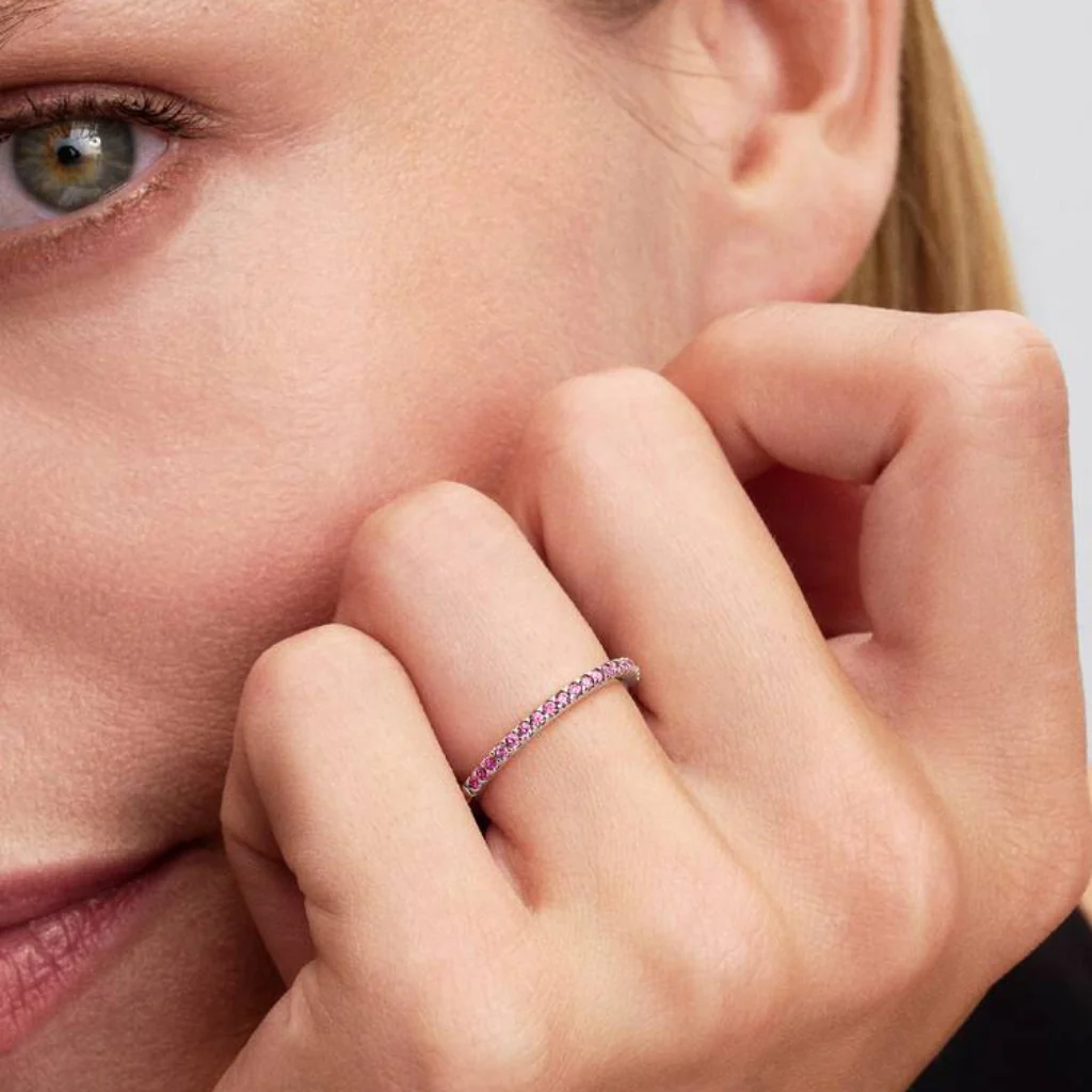 PANDORA : Sparkling Pink Band Ring - Image 3