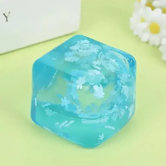 PUKA CREATIONS : Snowflake Squeez Cube - Clear - Image 3