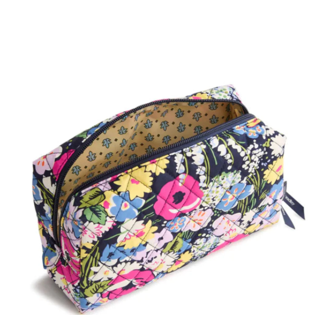 Vera Bradley : Medium Cosmetic Bag - Image 2
