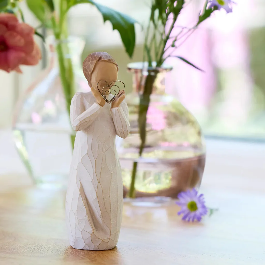 Willow Tree : Lots of Love Figurine - Image 5