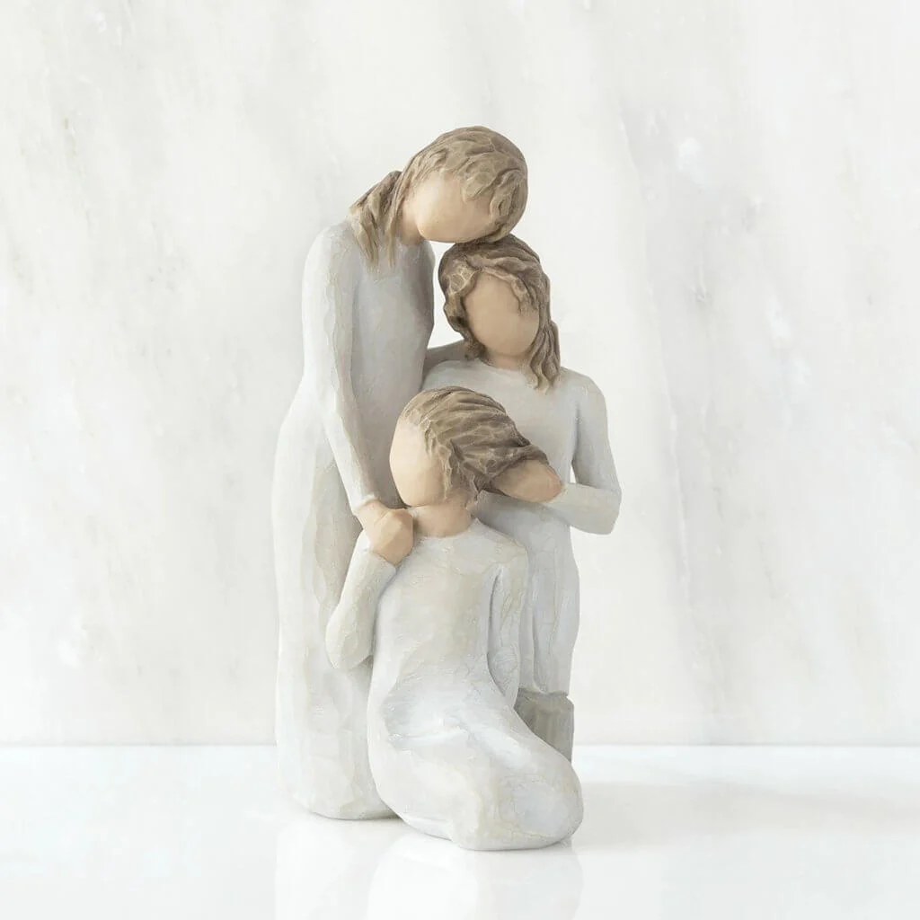 Willow Tree : "Our Healing Touch" Figurine
