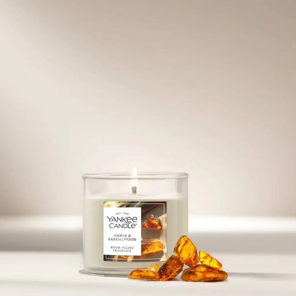 Yankee Candle : Amber & Sandalwood Small Tumbler Candle - Image 2