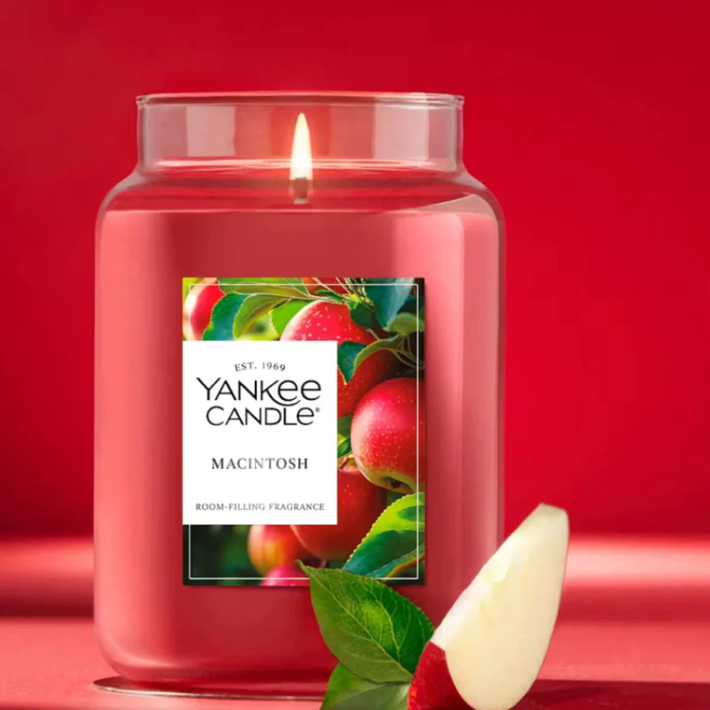Yankee Candle : Macintosh Large Jar Candles - Image 2